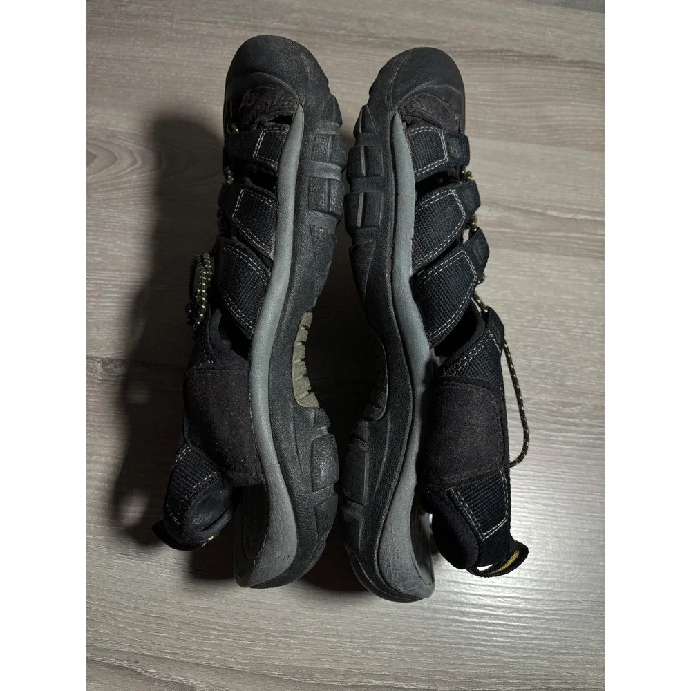 Keen Newport H2 Mens Approx 9.5 Waterproof Hiking Sport Sandals Gorpcore Outdoor